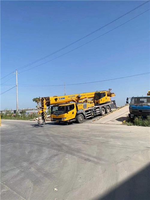 望谟县吊车作业时，可能会产生哪些额外收费项目？