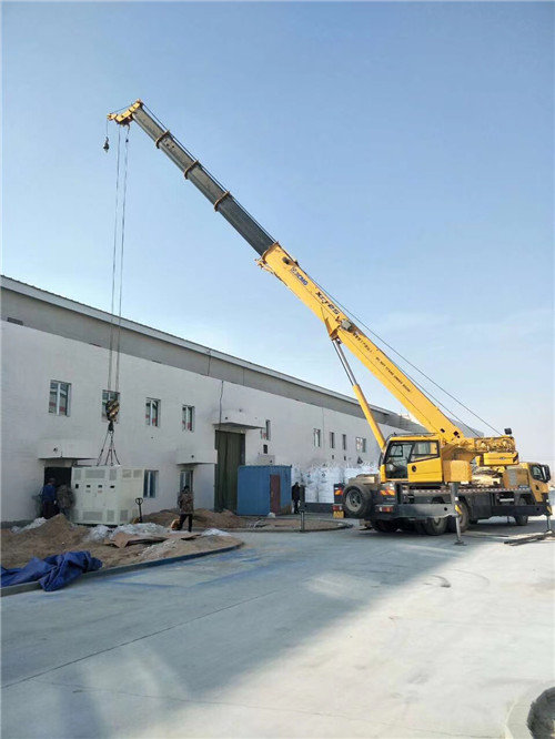 望谟县“超载就喊停”—— 吊车的 “重量保镖” 技术